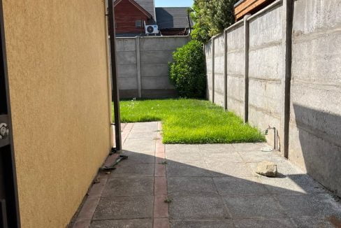 photo-2023-04-18-22-08-58-2