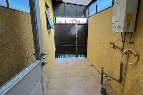 photo-2023-04-18-22-09-01