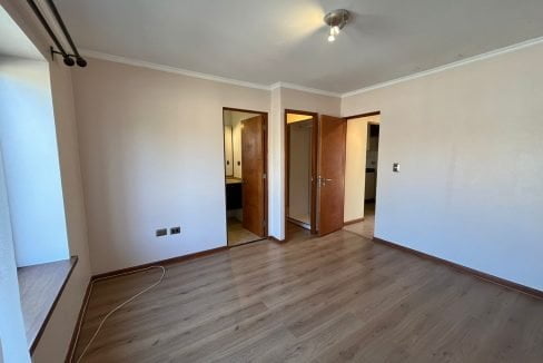 photo-2023-04-18-22-09-03-2