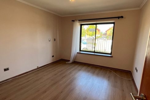 photo-2023-04-18-22-09-05