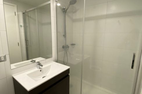 2021-11-16-01.32.19-1