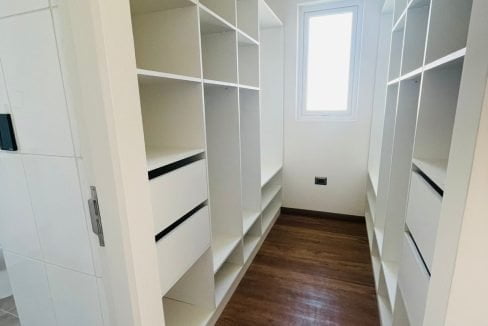 4bfcc200-f24d-4bb2-aafc-8529ae779745