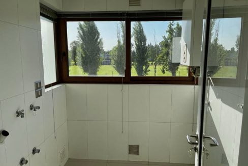 8b87a70c-92ba-402b-80d6-8e5d777282f3