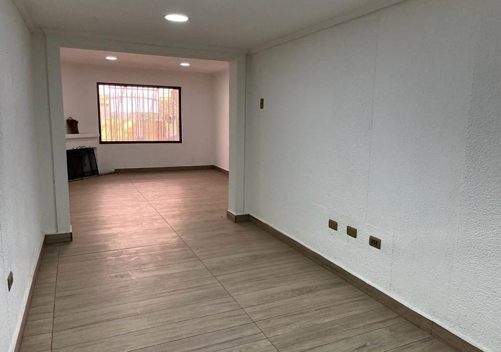 b878bda5-fe62-4742-8769-b6de41d2dcbb