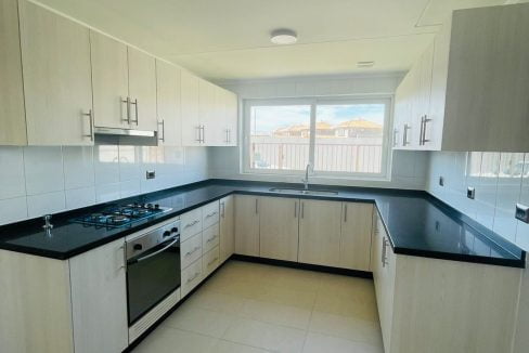 e4d278bf-1768-45bb-8352-652dba3495ac