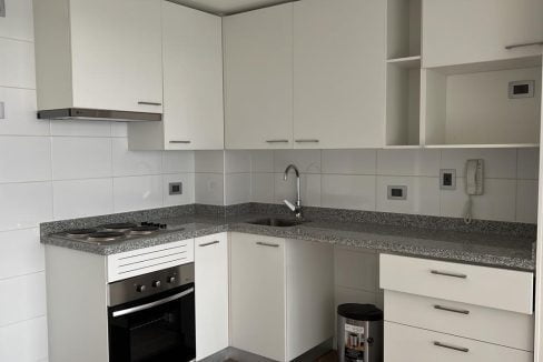 f0004bae-85f0-44b1-b01f-d49637915259