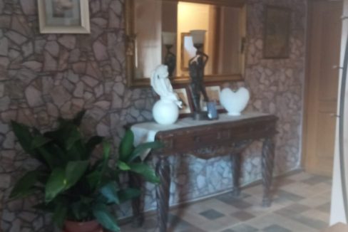 2b1a1747-fbe9-4e14-b00c-439fe5b63b3f