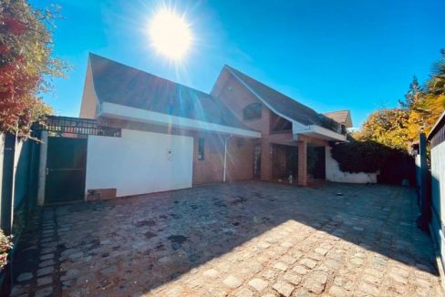 3042ebd5-b130-44a1-8962-b4e881f85bc1