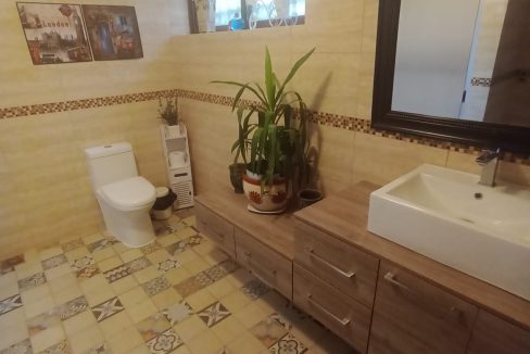 d8b1206d-ca05-4226-a86b-1a117a460864