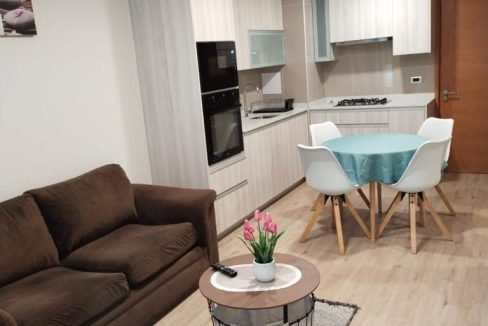 09e96de3-8370-4848-a4e8-2f357cc20aeb