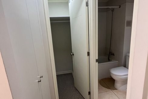 a9ac118c-eaa4-4d33-8081-6e082b3337d7