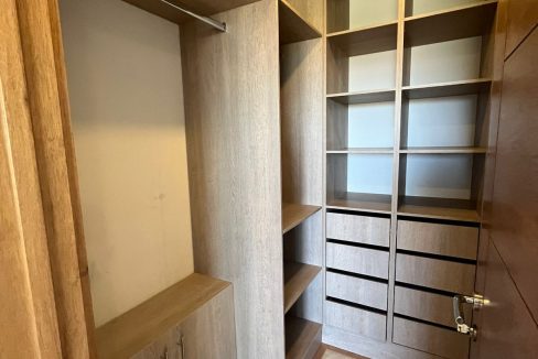 183f9f6b-3f8e-43d3-8614-7fe6232eeae9