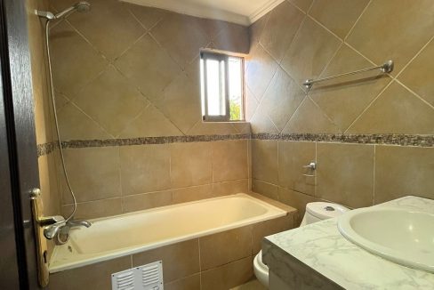 4af8a0f2-c847-4e25-8b5b-42e5eff4d8a5