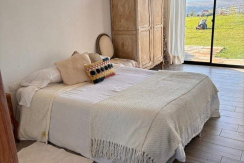 0d55d68f-823a-444d-9aa2-9a6c031ff631