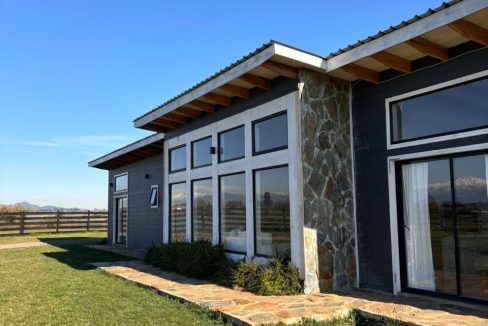 893b860c-3e1d-4a3f-9e77-11586b450c86