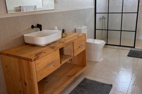 8ee7a4b1-ec72-47fb-9cbc-a02279b12d4a