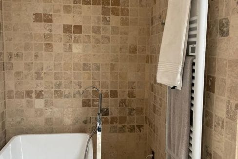 cacf4c99-3875-435f-937d-1e86b7dd920e