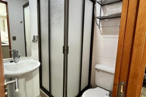 fdd39fbf-c2a0-4cda-83f7-eaba80f97576