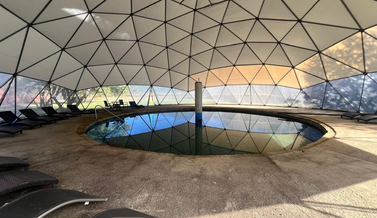 f94e8976-9c1b-404d-acae-7ce3c8ac782e